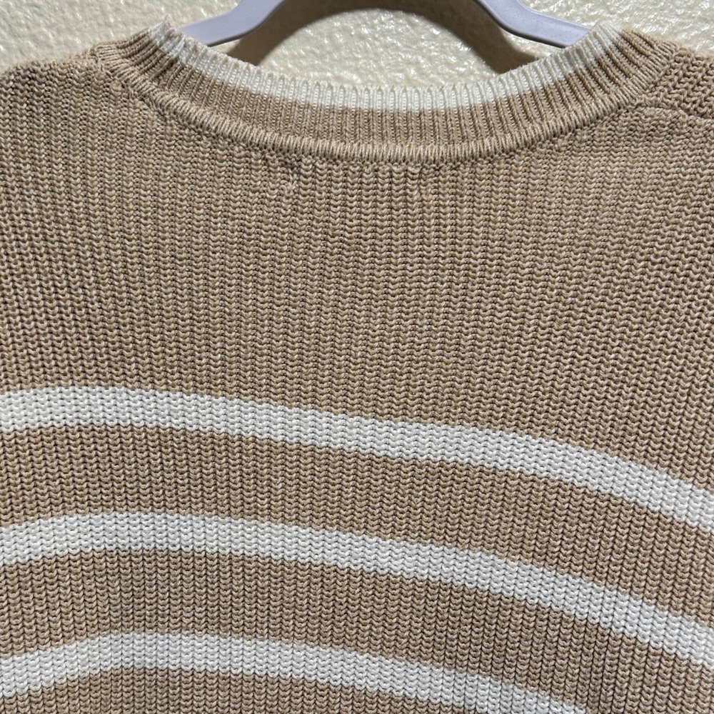 Banana Republic Beige and White Striped Sweater - Picture 5 of 6